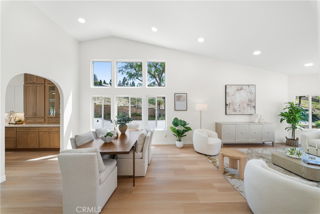 24575 Avenida De Marcia