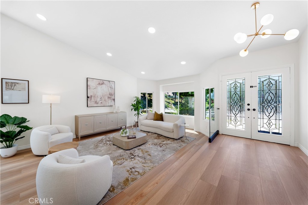 24575 Avenida De Marcia