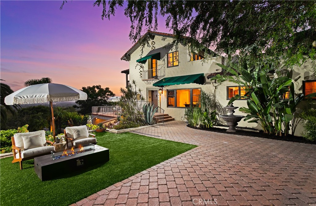 1681 La Loma Dr