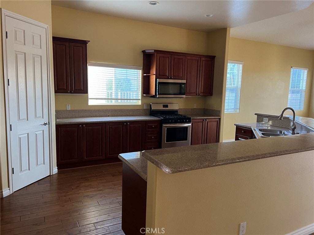 26944 Silver Lakes