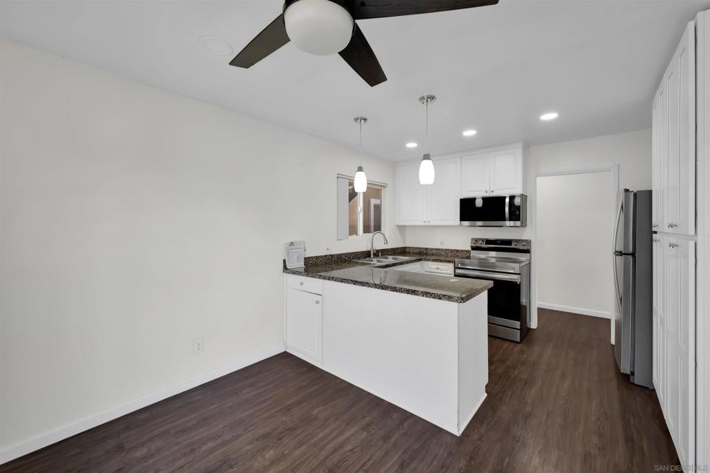 17195 W Bernardo Dr 101