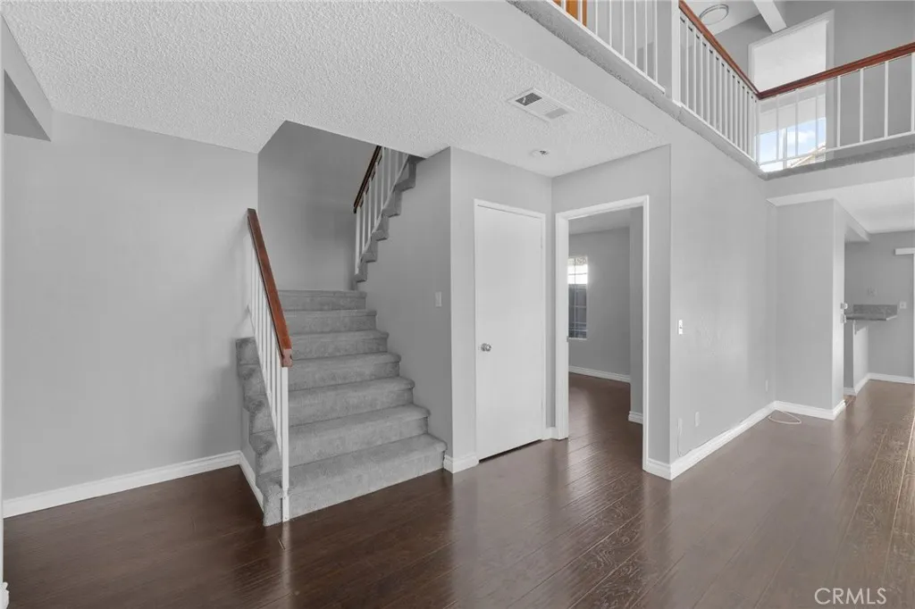 Rancho Cucamonga, California 91701, United States, 4 Bedrooms Bedrooms, ,3 BathroomsBathrooms,Residential,Pending,206244