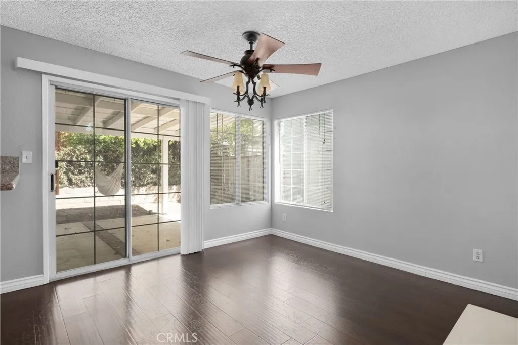 Rancho Cucamonga, California 91701, United States, 4 Bedrooms Bedrooms, ,3 BathroomsBathrooms,Residential,Pending,206244