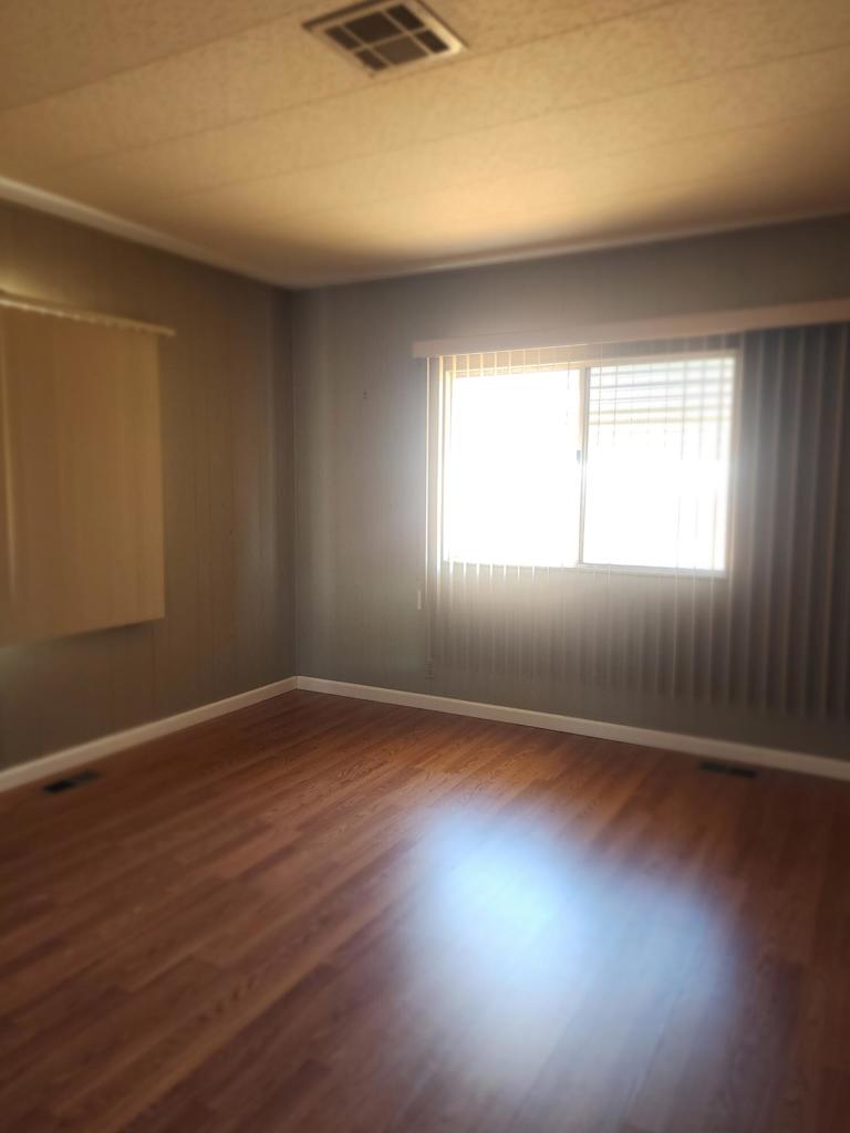 Desert Crest CC - Residential Lease