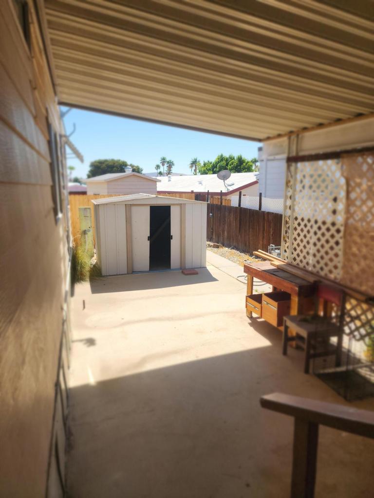 Desert Crest CC - Residential Lease