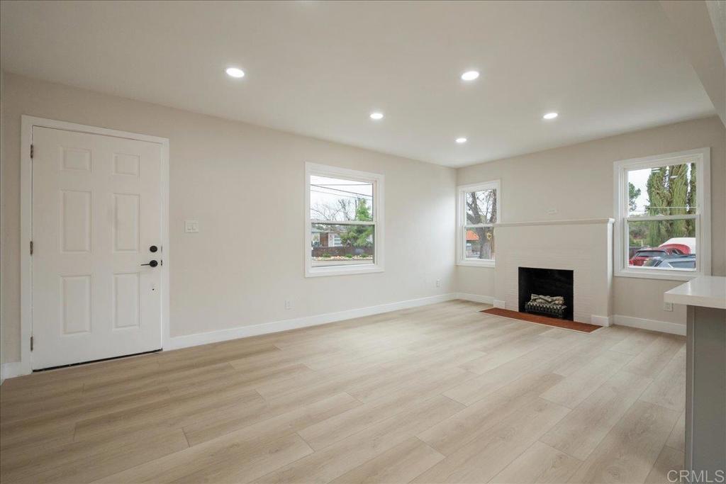 8941 Lakeview Road