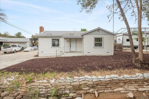 8941 Lakeview Road Lakeside CA 92040