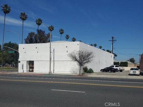 Photo of 6190 Atlantic Avenue, Long Beach, CA 90805 (MLS # SR26189559)