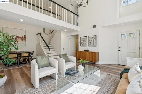 Photo of 39 Benedict Ct CT, Alameda, CA 94502 (MLS # 41134235)