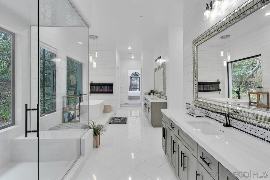 Rancho Santa Fe - Residential