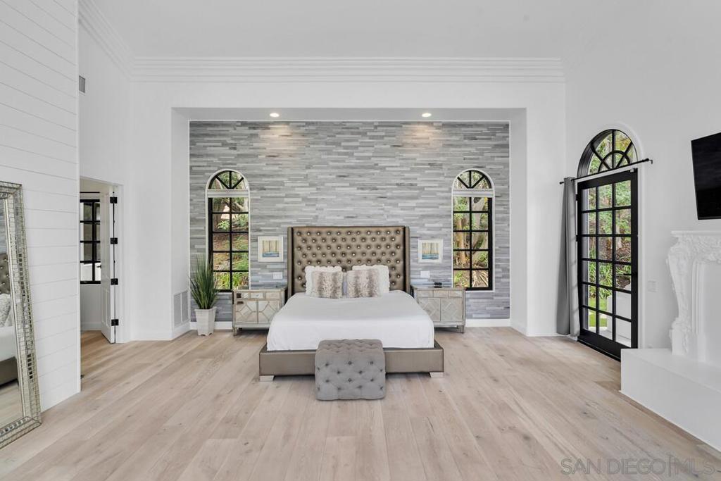 Rancho Santa Fe - Residential