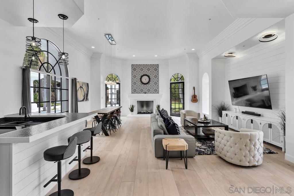 Rancho Santa Fe - Residential