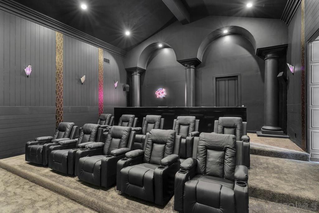 Rancho Santa Fe - Residential