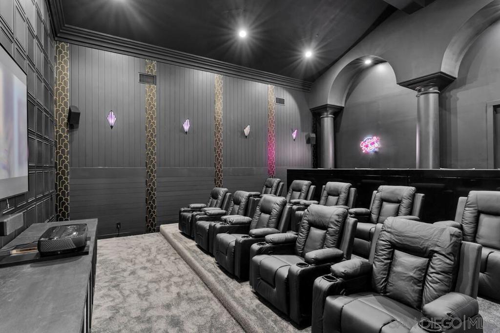 Rancho Santa Fe - Residential