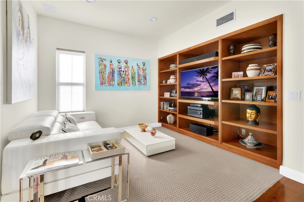 Strada (STRD) - Residential