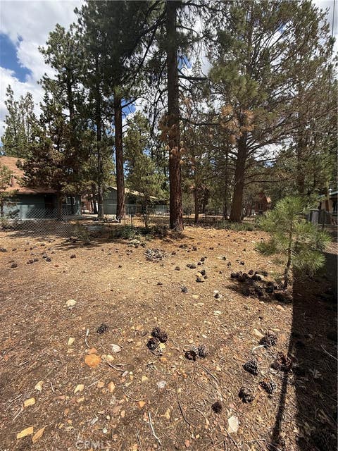 Photo of 569 Victoria Lane, Sugarloaf, CA 92386 (MLS # IG26186279)