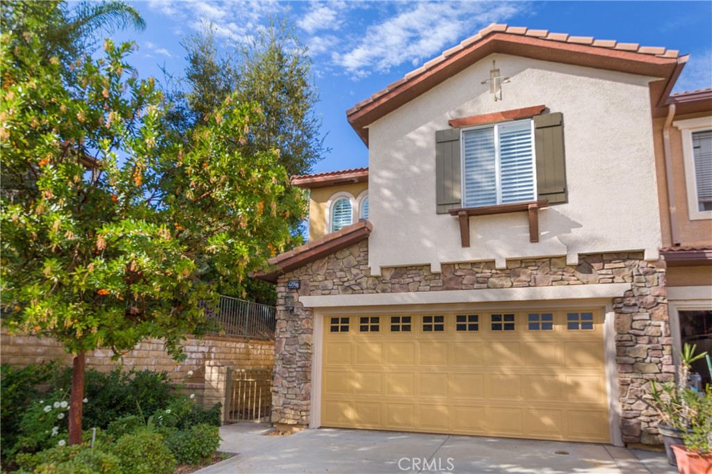 Bella Ventana (BELAV) - Residential Lease