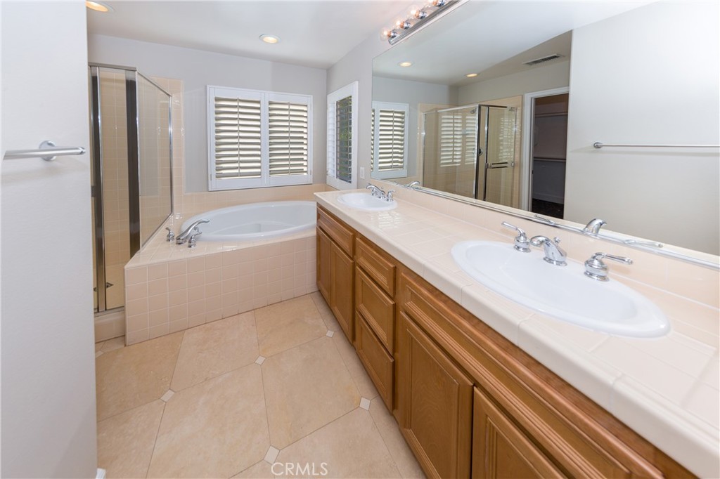 Bella Ventana (BELAV) - Residential Lease