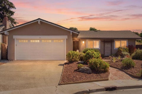 Photo of 81 Franklin Circle, San Juan Bautista, CA 95045 (MLS # ML82054643)