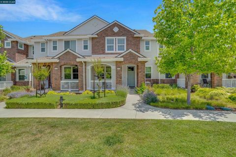 Photo of 1734 Catalina Ct Ct, Livermore, CA 94550 (MLS # 41115097)