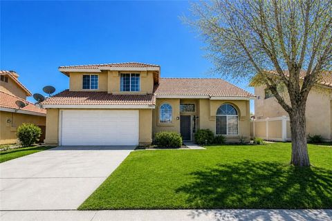 Photo of 14527 Pony Trail Road, Victorville, CA 92392 (MLS # AR26097973)