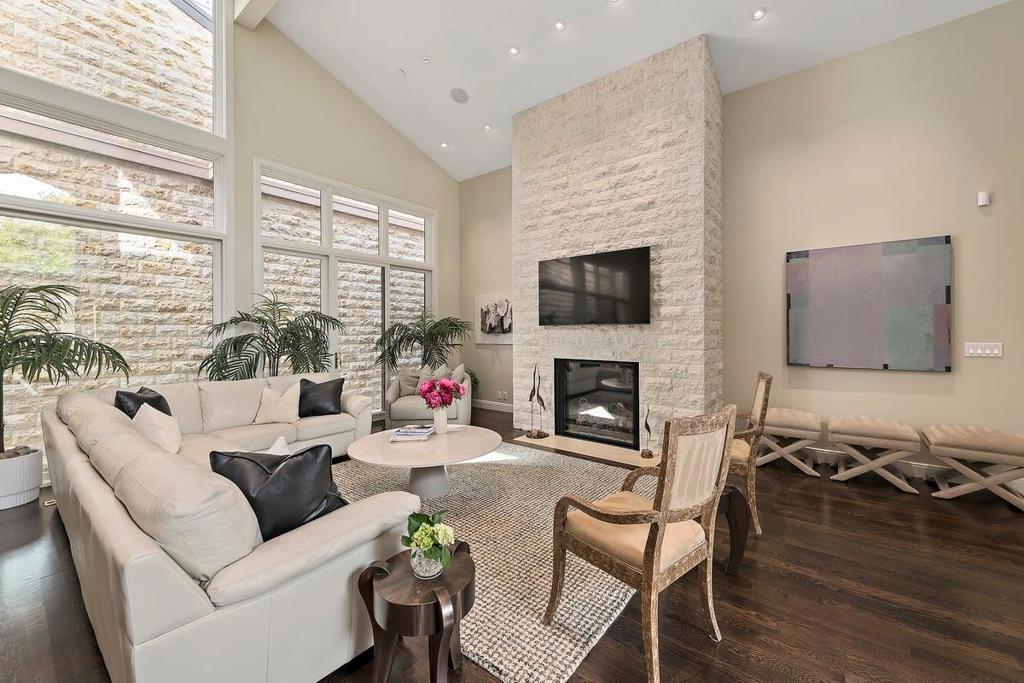19 Susan Gale Court