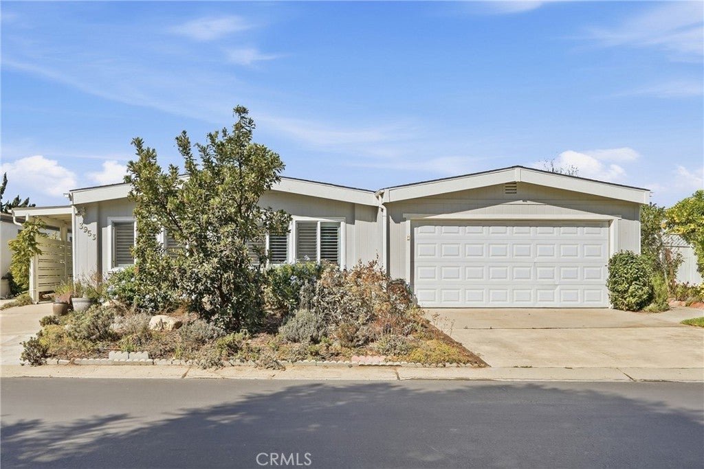3953 Cherry Hill Road