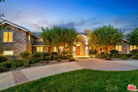 525 Valley Vista Drive Camarillo CA 93010