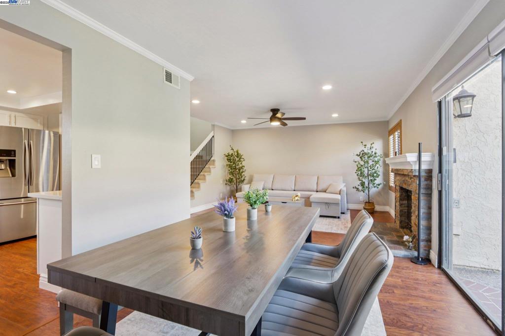LEXINGTON SQUARE - Residential