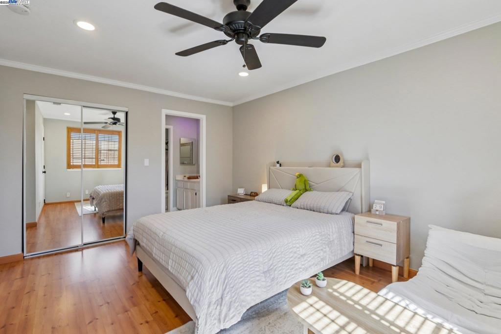 LEXINGTON SQUARE - Residential
