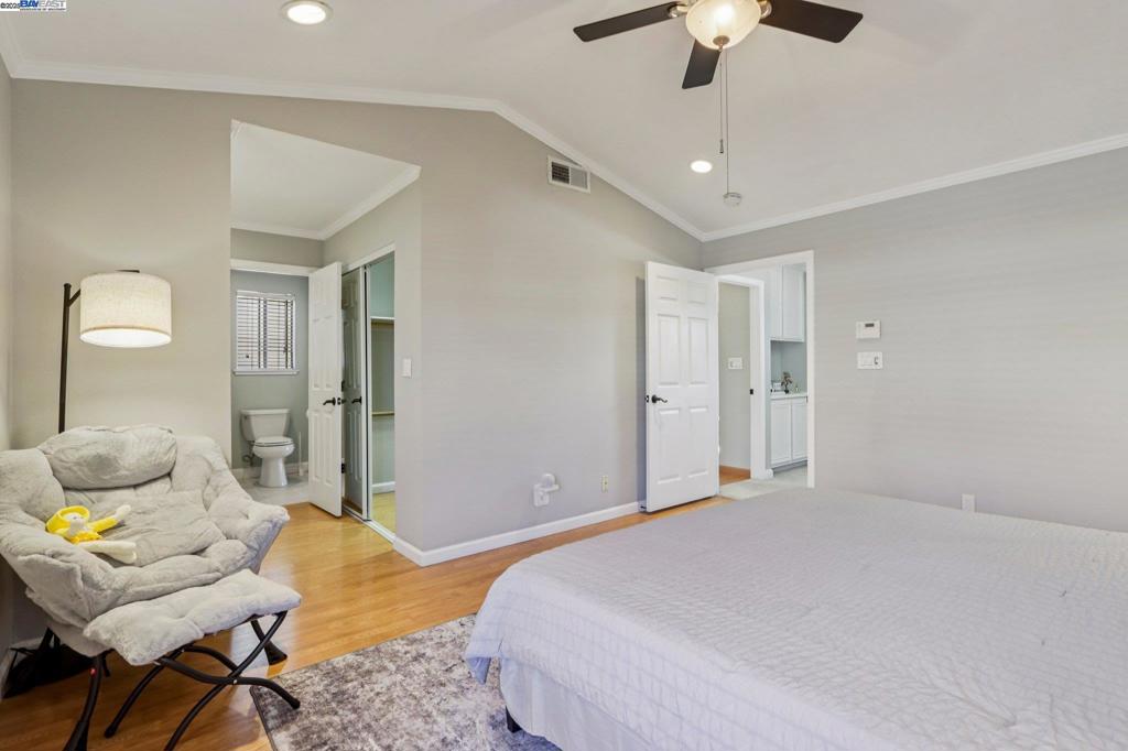 LEXINGTON SQUARE - Residential