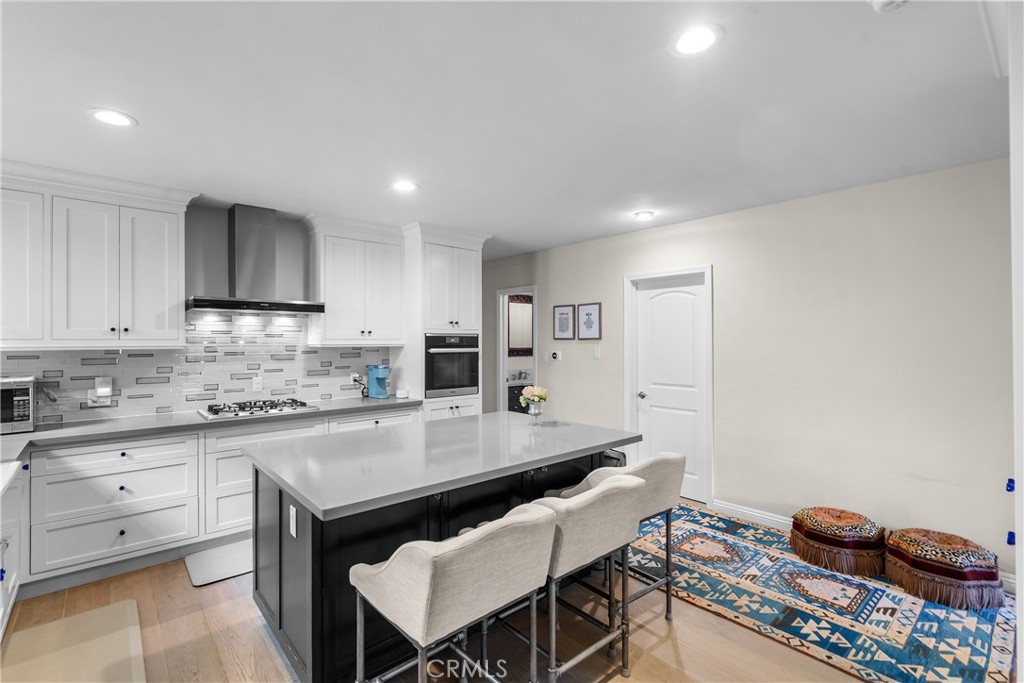 137 N Hamilton Drive