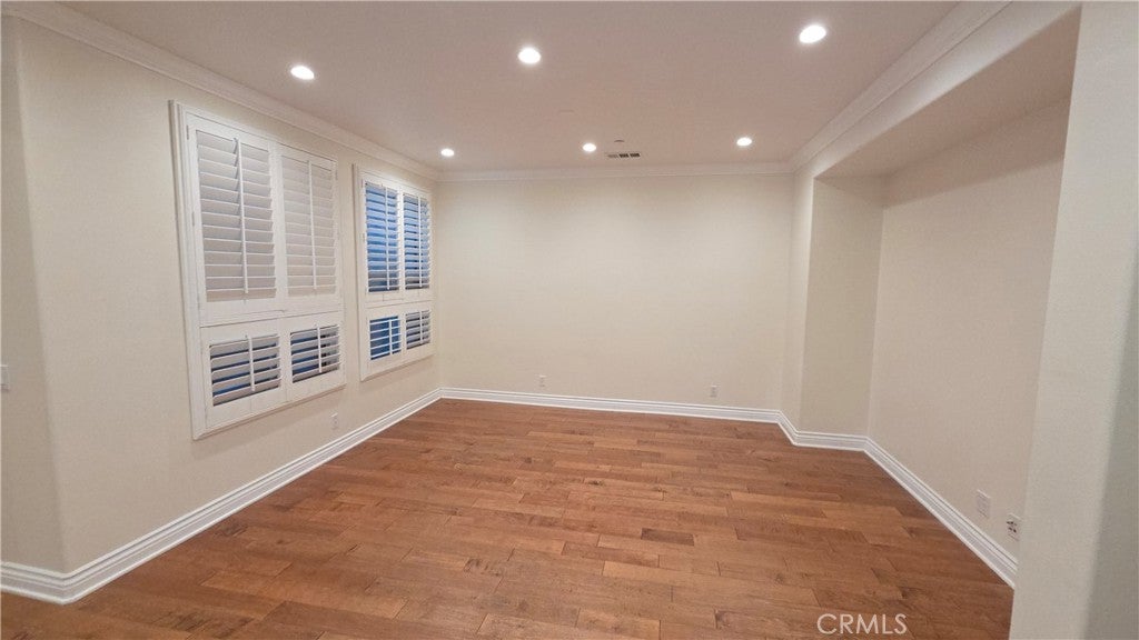 89 Winding Way