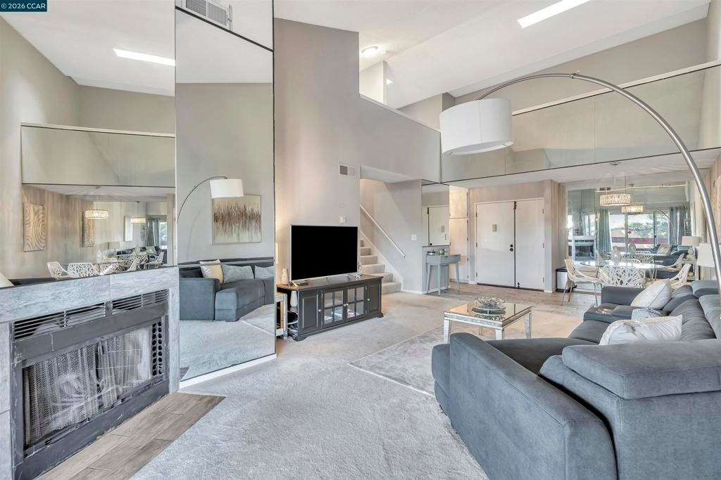 2121 Vale Rd 326