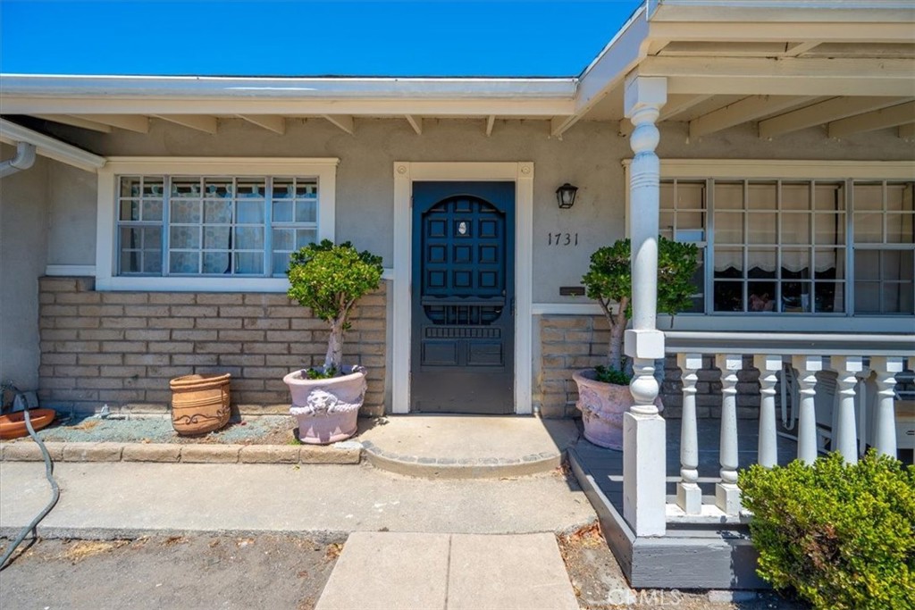 1731 Pico Court