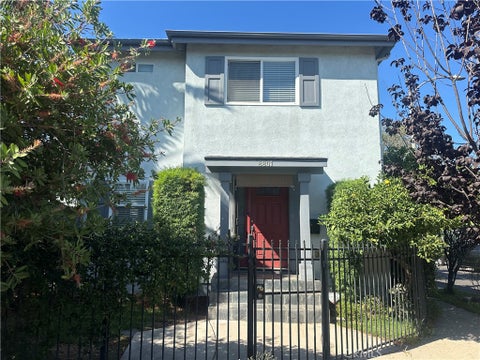 Photo of 8801 Cattaraugus AVE, Los Angeles, CA 90034 (MLS # AR26168691)