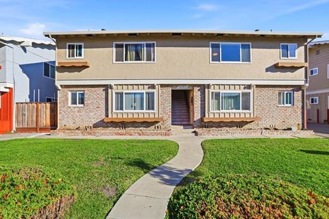 Photo of 2127 Monroe Street, Santa Clara, CA 95050 (MLS # ML82045606)