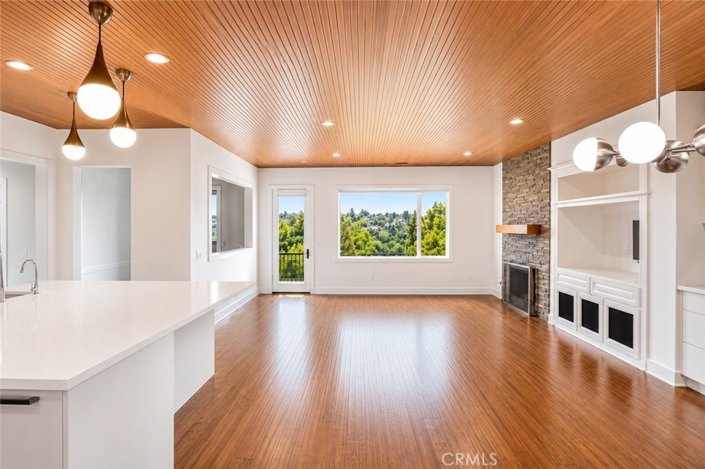 646 Oak Tree