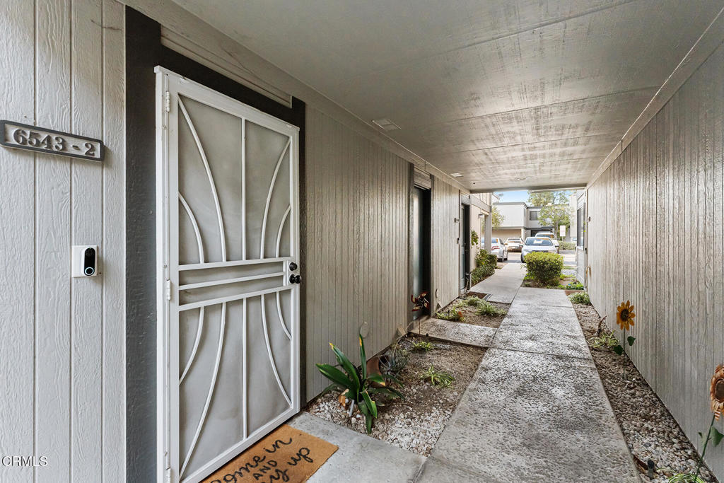 6543 Stoney View Lane 2