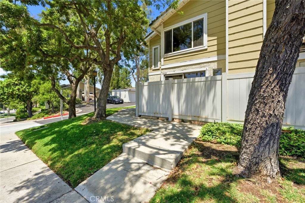 23721 Highland Valley Road