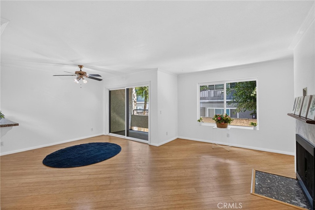 1237 E 6th Street 106