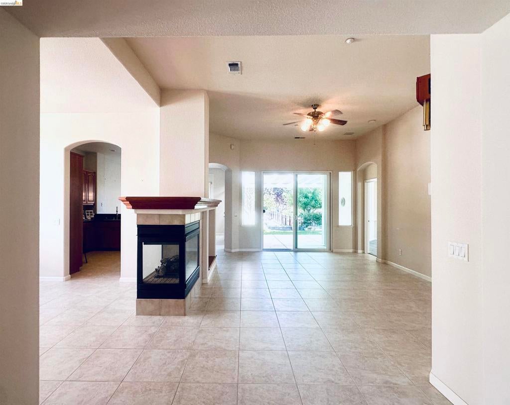 1116 Burghley Lane