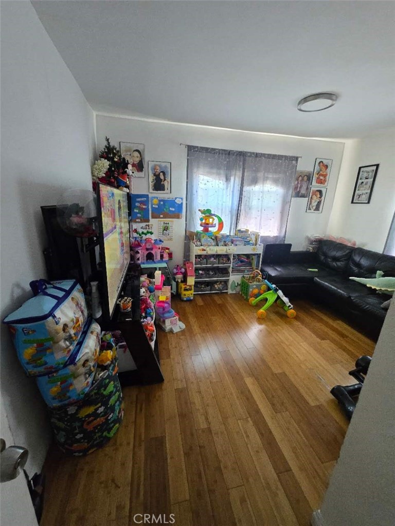 1125 E 17th Street