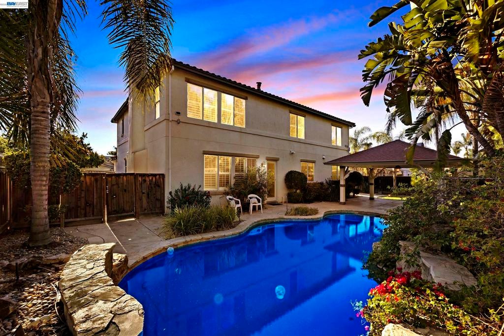 1708 La Pergola Dr