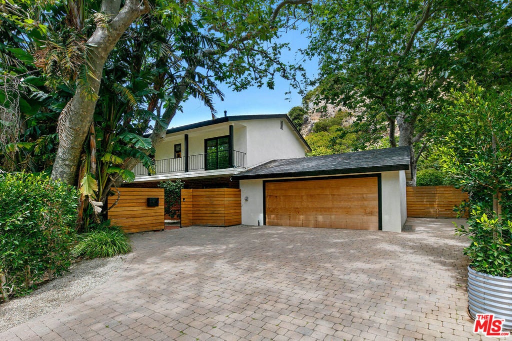 30601 Sicomoro Drive, Malibu CA 90265