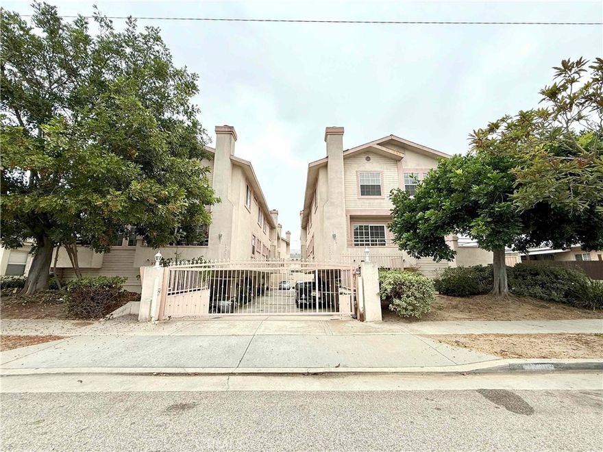 Beautifully Remodeled Townhouse – Move-In Ready

This newly remodeled townhouse is ideally located near the 110 Freeway, shopping, and dining. The property has cathedral ceiling. has been extensively updated throughout and offers the feel of a brand-new home. Interior upgrades include fresh paint, new wood flooring, new carpet, and all new window blinds. The kitchen is equipped with brand-new appliances, including a range, vent hood, refrigerator, and dishwasher, complemented by a newer washer and dryer. Living Room has fireplace. Additional improvements include a new central Air Conditioning and Heating system, ensuring year-round comfort. 2 Car Garage concrete floor has new epoxy coating. With its prime location and modern upgrades, this home is truly great deal.