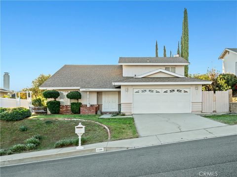 23208 Cuervo Valencia CA 91354