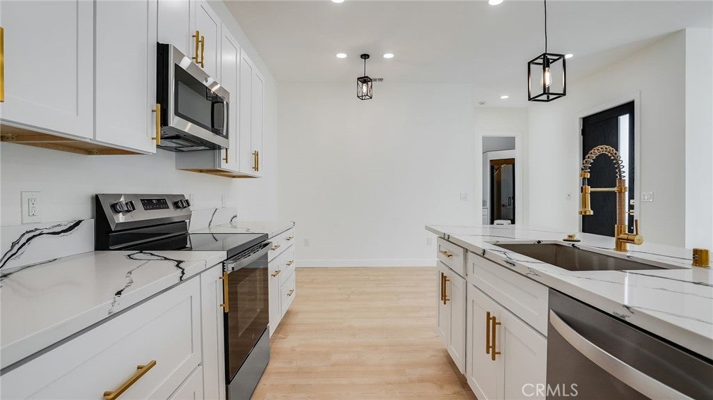 1822 Pomona, Costa Mesa CA 92627 - Photo 9