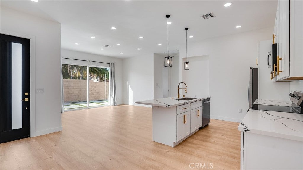 1822 Pomona, Costa Mesa CA 92627 - Photo 11