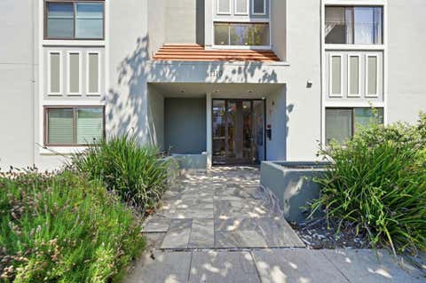 Photo of 1110 Bayswater Avenue #303, Burlingame, CA 94010 (MLS # ML82052411)